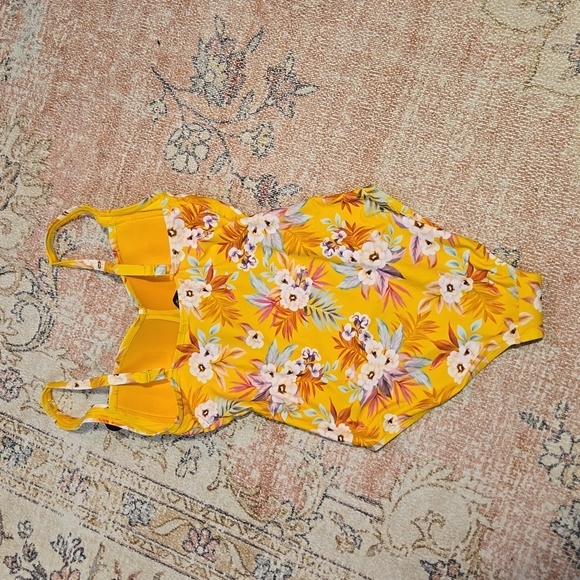 Niptuck Swim Yellow Floral One Piece Multi Fit Cup Swimsuit Size 6 - Picture 3 of 8
